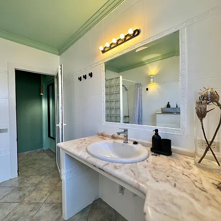 Apartament Casa Mariposa 2 *